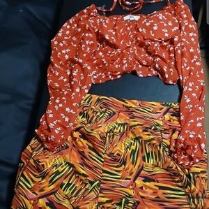 Women Outfit Red Floral upper Half top Madden NYC 2xl & Orange Aq Sport 2x Short